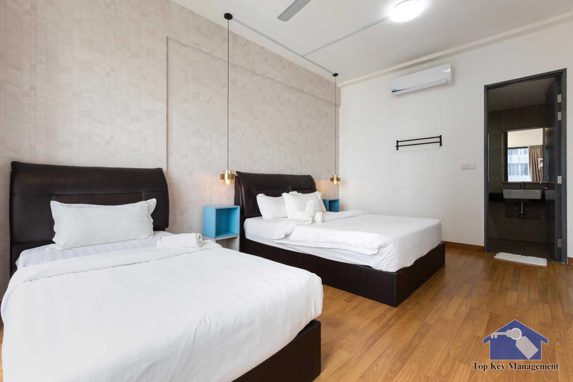Tropicana 218 Macalister George Town Exterior photo